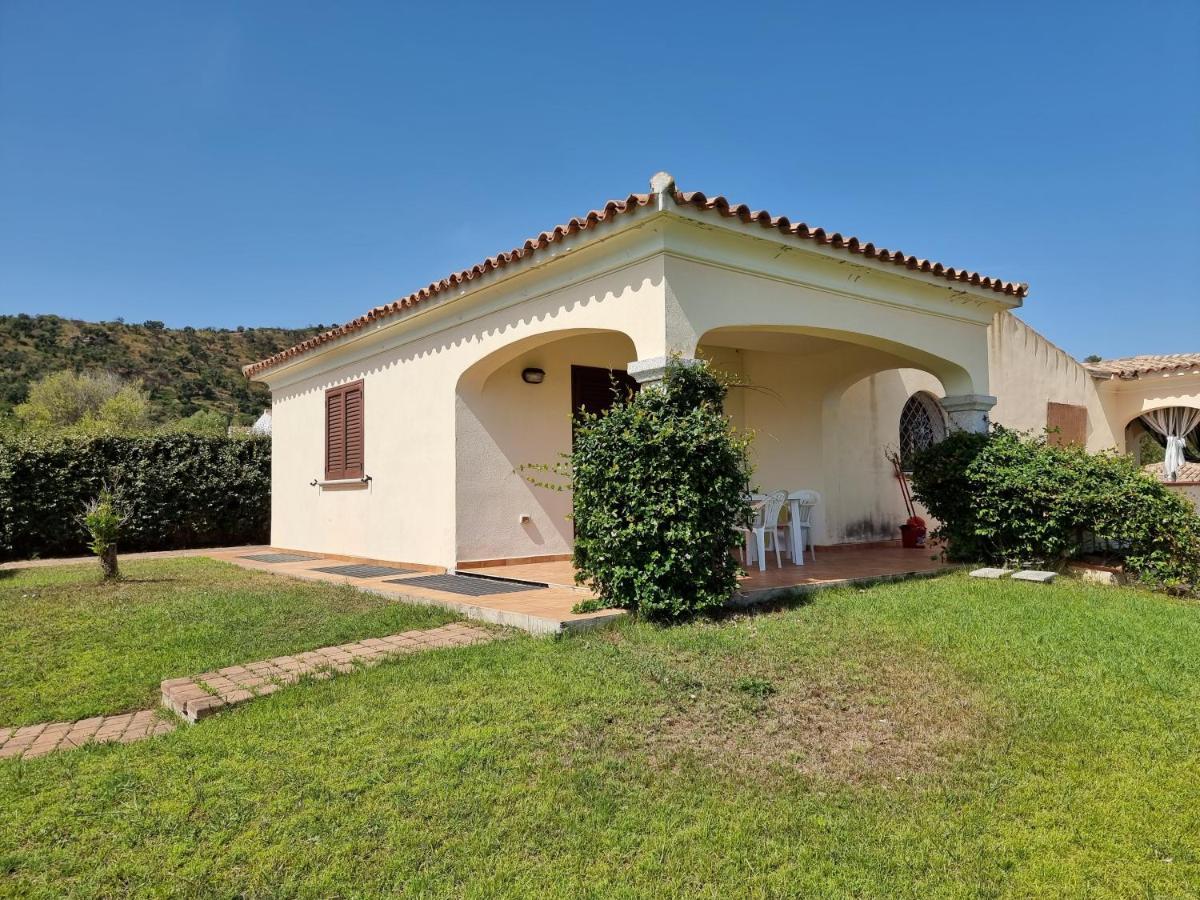 Residenze Pedrame Villa Budoni Bagian luar foto